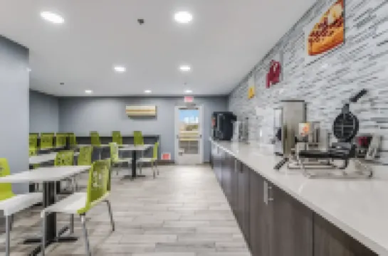 クオリティ  イン オワトナ ニア メディカル センター オワトナのホテル