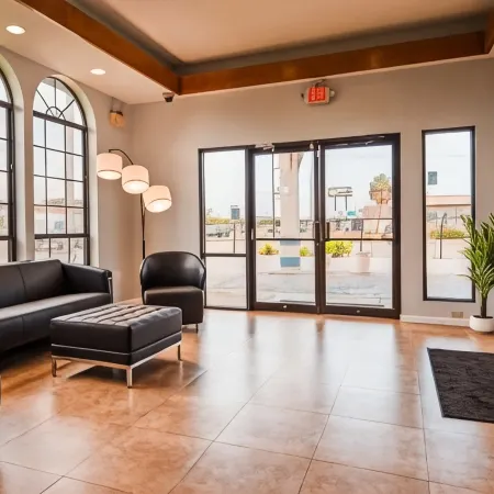 SureStay Hotel by Best Western Jacksonville South Отели рядом с достопримечательностью «Метрополитан Парк»