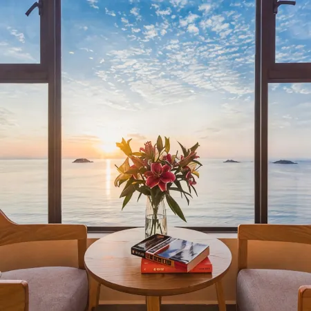 Silver Beach Left Bank Seaview Holiday Apartment