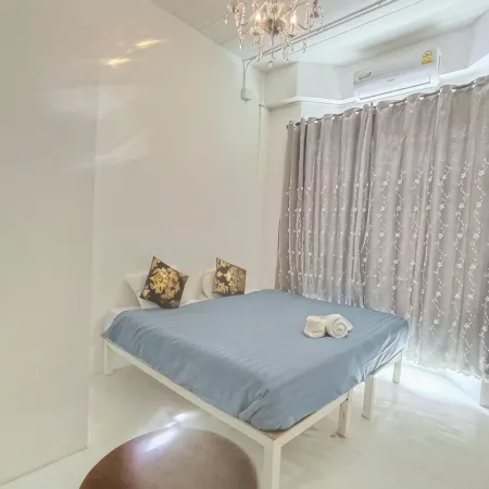 MaHaNa Hostel & Beach Bar Pattaya