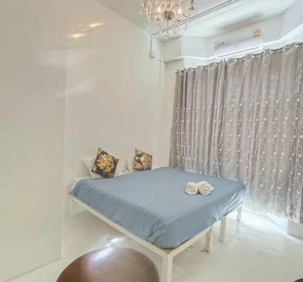 MaHaNa Hostel & Beach Bar Pattaya