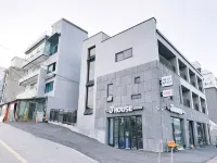 Hwaseong (Jebudo) J House Pension - Homestays