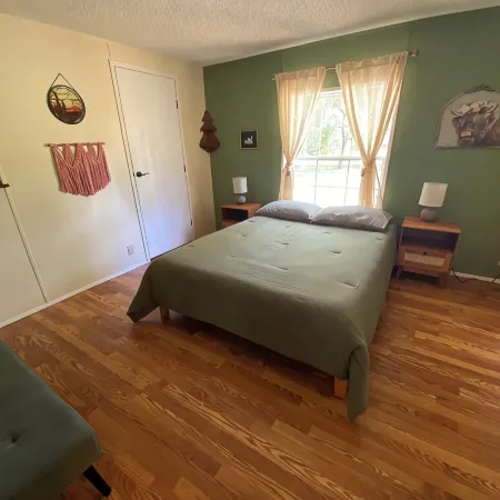 North Florida Cabin near Springs / Trails / Campground / Fire Pit Hotels in Dixie County