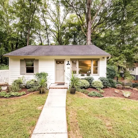 UNC Cottage- near Univ/Hospital, YMCA, Franklin St