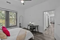 Charming 1-bedroom condo in idyllic Washington~Walk to Waterfront! - Wifi