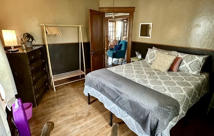 Cozy Arts & Crafts Home in the Heart of Lubec! Walk to all local amenities.