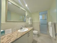 Amazing Oceanfront-Grace Bay Beachsleeps 4 Ppl.