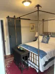 喬治敦距木板路2個街區、7分鐘的兩卧兩衛小屋