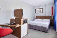Kosmos Moskva Sheremetyevo Aeroport Otel - Bintang 2