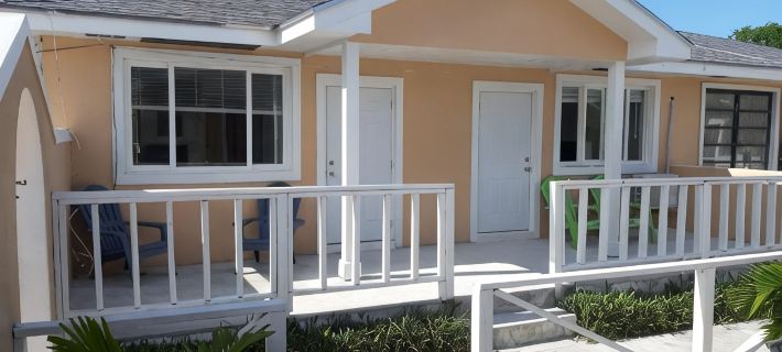 Sandelwood Studios' Hotels in Nassau