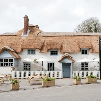 Castle Inn Hotels near Lulworth Castle