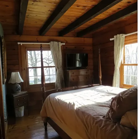 Log Home Leisure