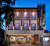 Life Puri Hotel Surabaya