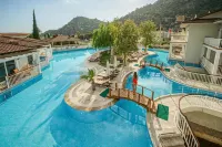 Mozaik Apartments - Uima-altaat