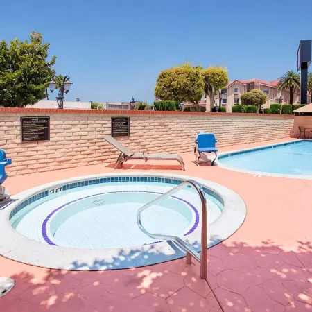 Ramada by Wyndham Pasadena