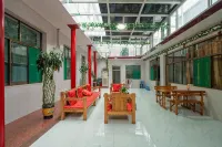Hongtong Fengxin Express Hotel - 2-Star