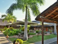 Thebe River Safaris Hotels in Chobe