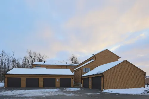 Trout Creek Unit 8, Beautiful newly Decorated Very Clean Condo , Building 2 - Wifi