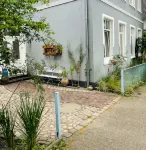 Charming apartment in an old building near the center