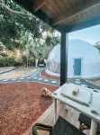 Unique Dome with hot tub, bbq, jacuzzi, near beach