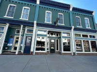 Southern Charm and Comfort on the Bourbon Trail- Trail Suites Inn, Suite A