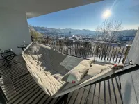 Chic apartment in a central location with a large balcony and views over the city - Wi-Fi