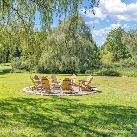 Whispering Willow Retreat - Hot Tub & Fire Pit, 14Min to NRG