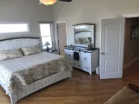 Book Your 2026 Vacation Now Beach Block! Large Townhome Perfect for Families - 4-Star