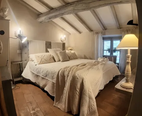 Cortona Shabby Chic House<br>(Independent & balcony)