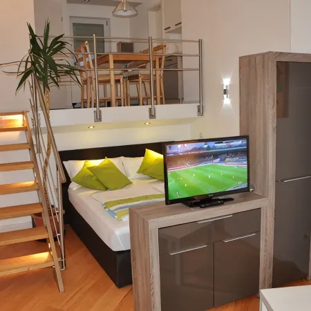Live and sleep right on the Main at the gates of Bamberg World Heritage