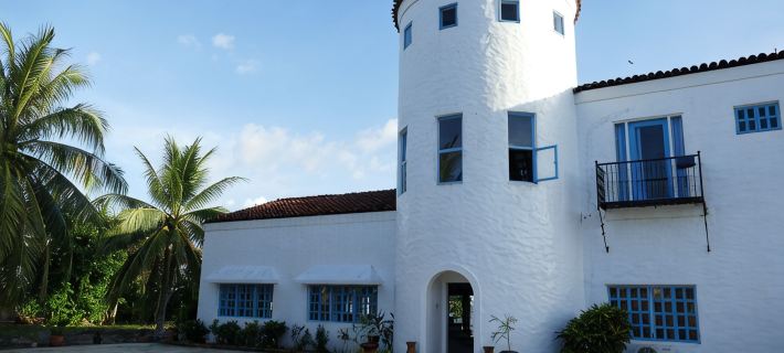 Oceanfront Spanish Villa - FREE Starlink Wi-Fi Ξενοδοχεία στην πόλη Dauis