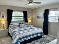 Steps from the beach on Longboat Key - Pools