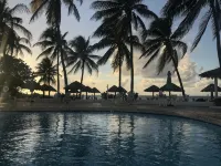 Sunset Reef: An Oceanfront 3 Bedroom Condo in Gentle Winds - Beach