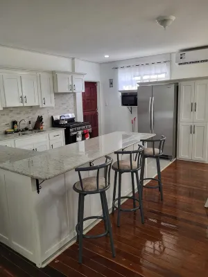 Beautiful home near Cultural Center, National Stadium, Movietown, Gift Land Mall - 2-Star