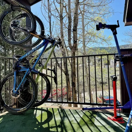 Elegant Mountain Escape –3Br/3BA Perfect for Biking Groups & Families
