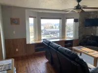 Peaceful Country Comfort W Panoramic Views of Big Creek Valley