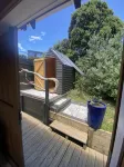 Rustic cabin, sea views, deck, bbq, kayak/SUP, wifi, 2 mins walk to beach, pets - Chalets