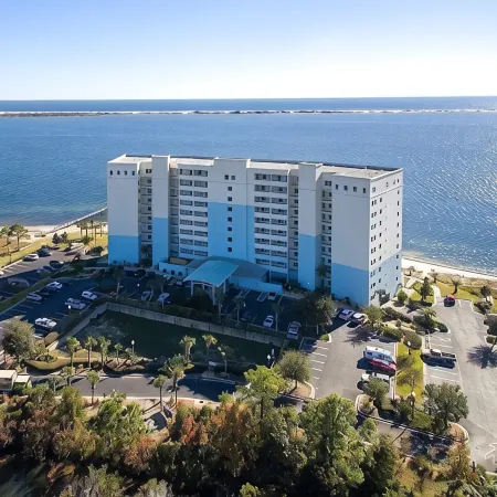 PENSACOLA / PERDIDO FALL DISCOUNTS  WATER FRONT RESORT DELUXE 3BED 3BA END SUITE
