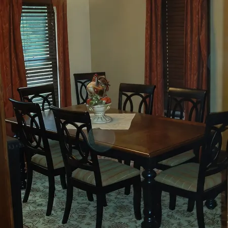 Great place to stay, close to downtown, very private, and lots of amenities!
