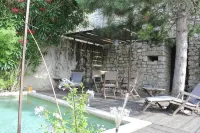 18 Century Provencal Mas With Swimming Pool - piscina