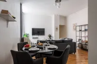 Large Central Gothenburg 2bd Apt - Condos