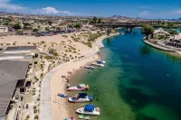 Kings View Waterfront Condo - 4-Star