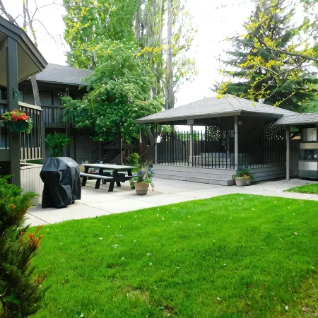 Cozy Bigfork Condo Отели в г. Бигфорк
