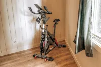 GUEST FAVORITE! Mountain Views, Golf, Hiking, Pickleball, FAMILY & PET Friendly