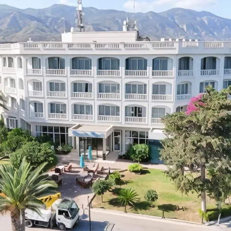 Denizkizi Hotel