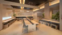 Quintessa Hotel Fukuoka watanabedori Comic&Books - bar