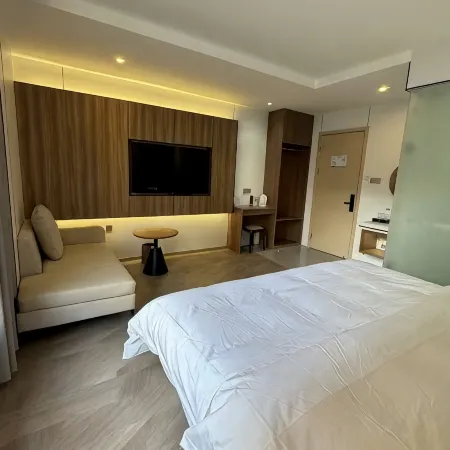 Yuanmu Homestay Hotel (Longnan Station Longnan First People's Hospital)