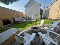 Family-Friendly Retreat Near Manistee Riverwalk - Dogs Allowed