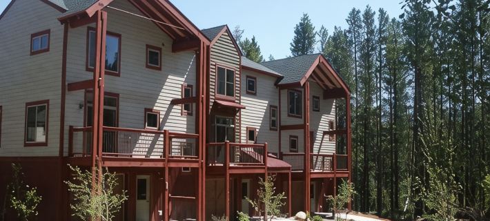 Perfect Location! - EV charger, downtown, shuttle, + private hot tub & garage! Hotels in Winter Park
