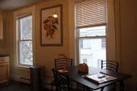 Two Bedroom Apt in Barre VT! - 公寓